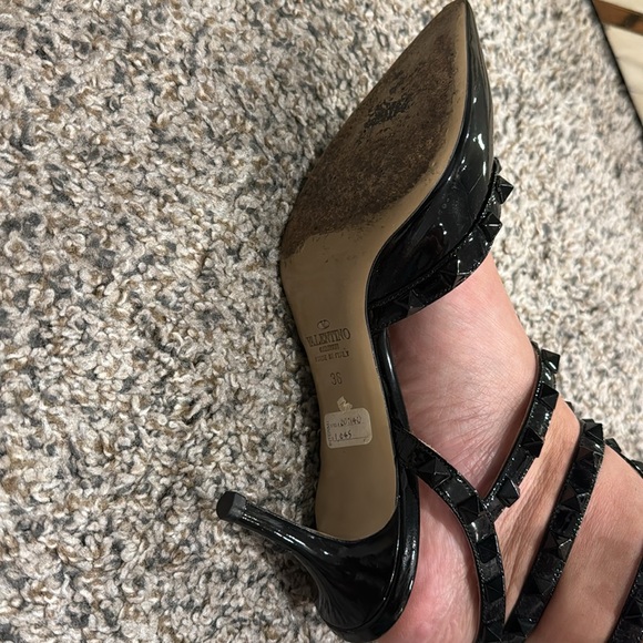 VALENTINO PATENT ROCKSTUD PUMPS WITH MATCHING STRAPS AND STUDS - Picture 14 of 14